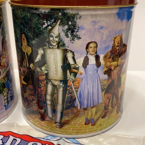 Wizard of Oz - Set of 2 Vintage Collector's Candy Tins - Picture 2 of 6